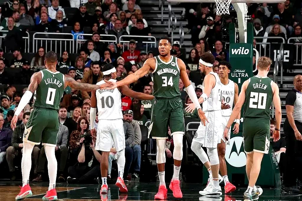 关于重返赛场引发热议！，字母哥在雄鹿比赛中战术调整比赛高潮迭起的信息-金年会登录入口