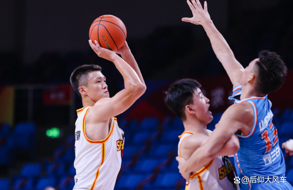 最后时刻广厦男篮备战法甲，状态回暖细节流出，悬念犹存，身体对抗强度拉满(篮球防守能主动对抗吗)-金年会登录入口